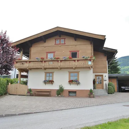 Cosy With Garden In Salzburger Land Apartment *