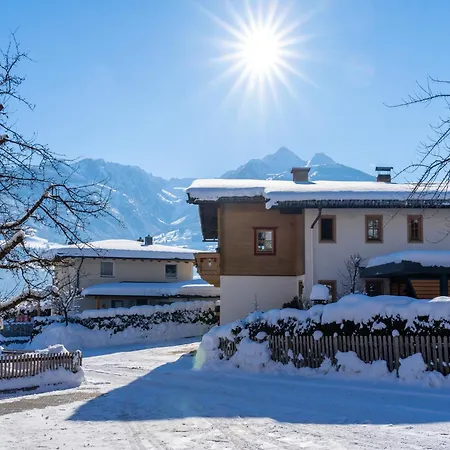 Cosy With Garden In Salzburger Land